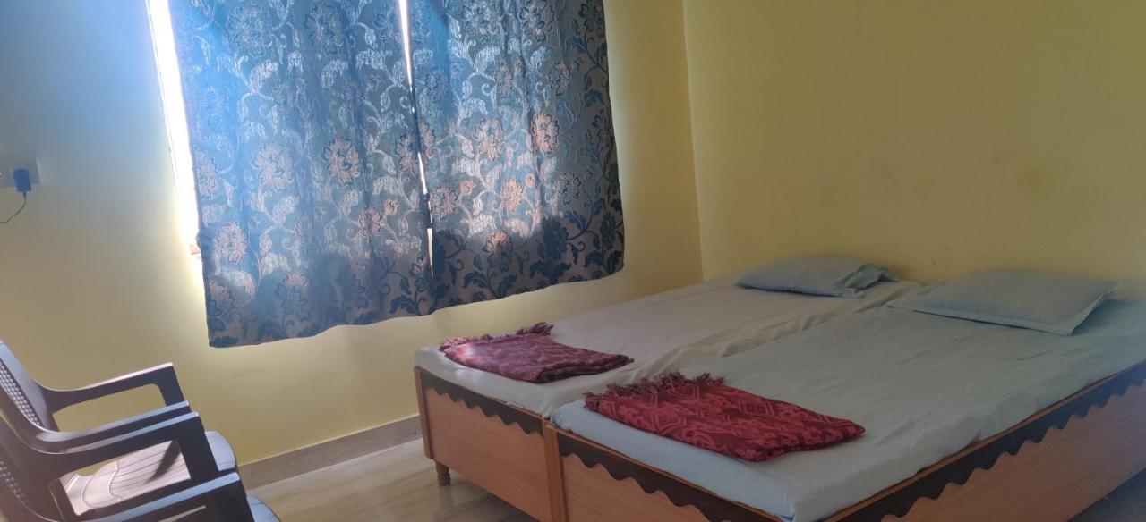 Gulmohar Cottages - Home Stay In Alībāg Dış mekan fotoğraf