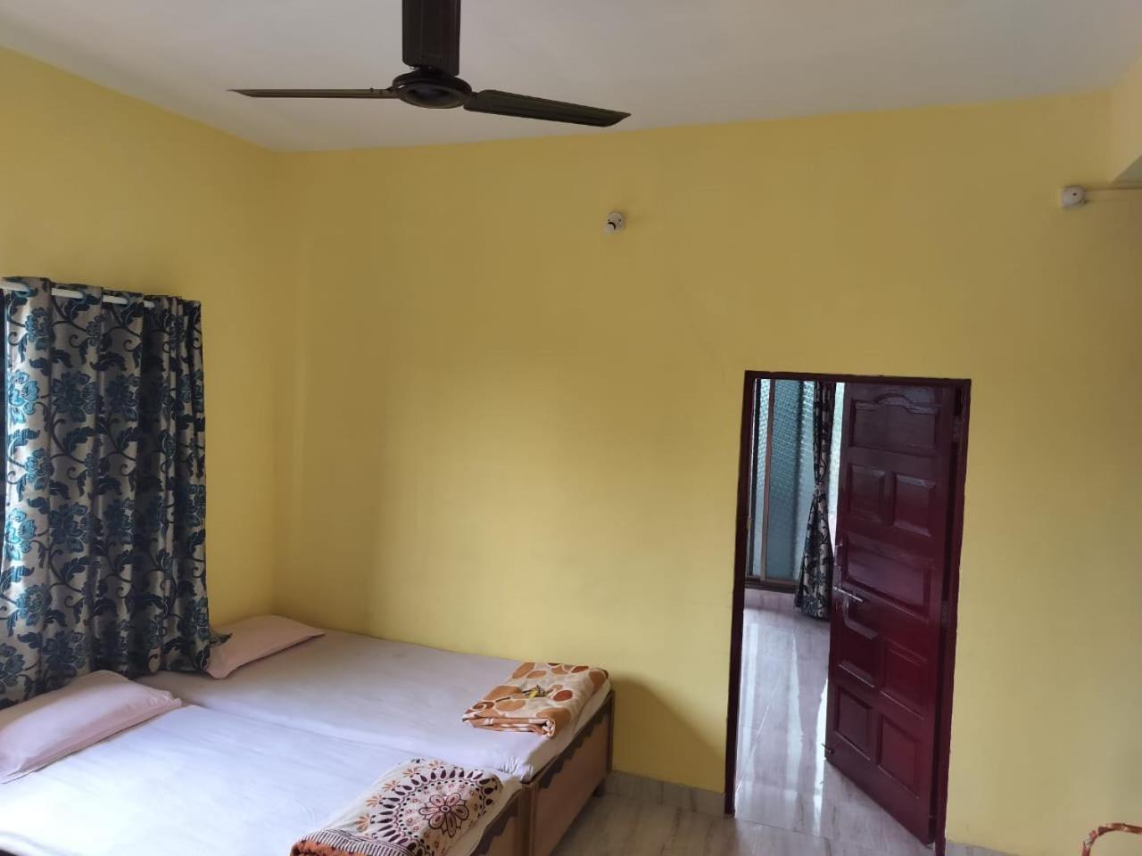Gulmohar Cottages - Home Stay In Alībāg Dış mekan fotoğraf